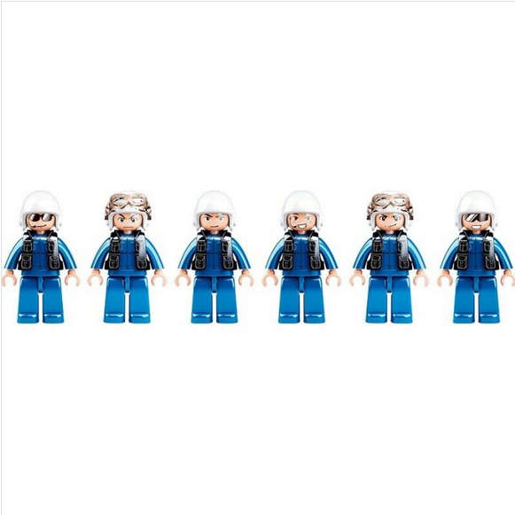 Sluban Army 6 into 1 Fighter Jet - 728 pcs (Box damaged)