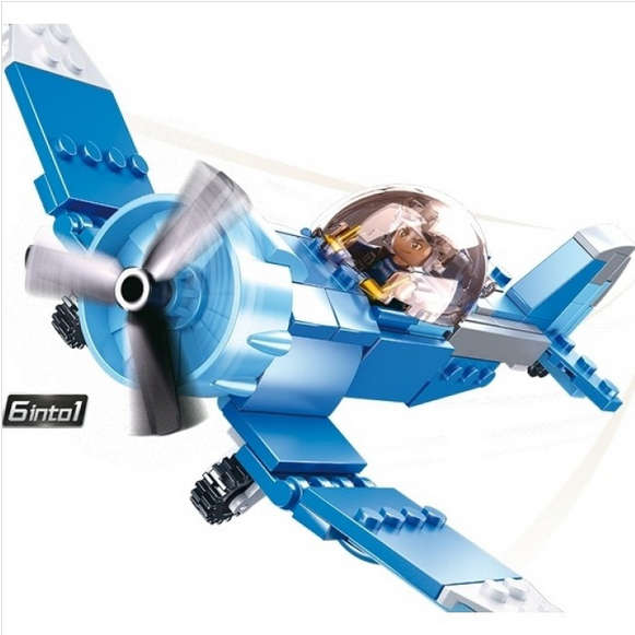 Sluban Army 6 into 1 Fighter Jet - 728 pcs (Box damaged)
