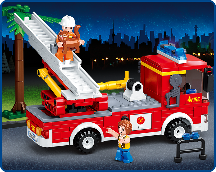 Sluban Fire Engine Truck - 269 Pieces