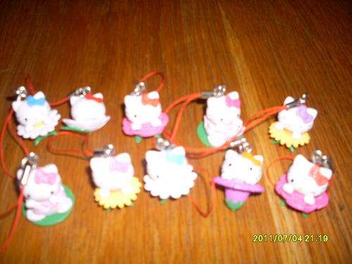 Hello Kitty cellphone danglers!