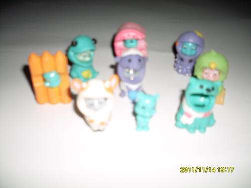 Party Animals - Cute bears with costumes to wear x 20