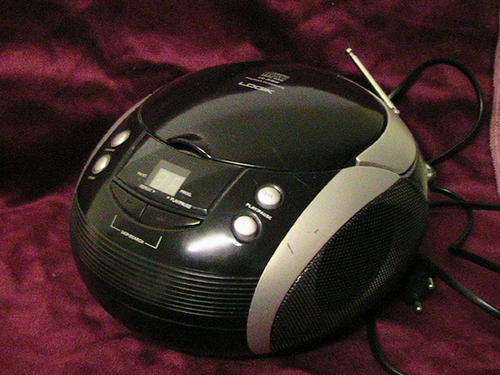 logik cd and radio player