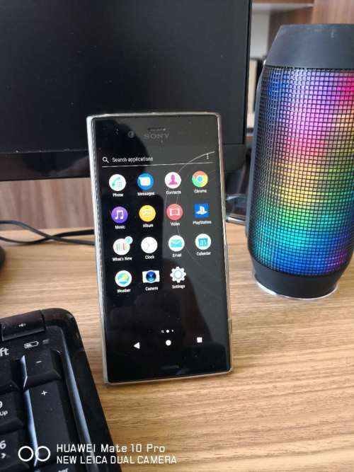 Sony Xperia XZ1 64GB LTE - Black 1 month old, near MINT with original invoice