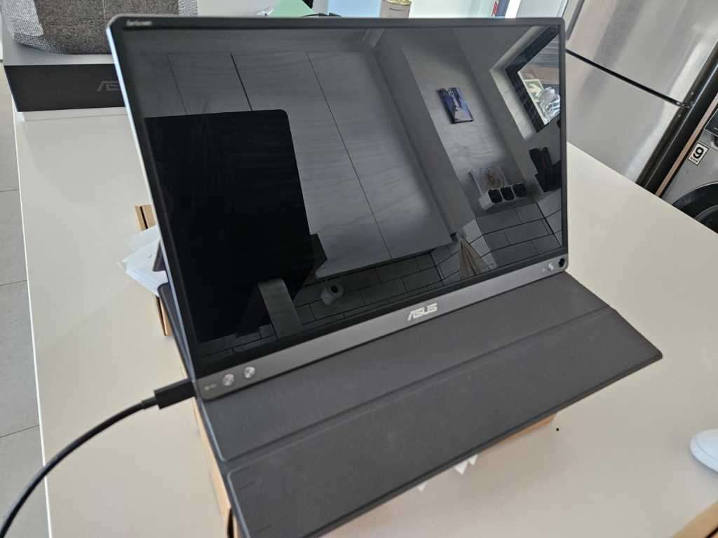 Asus ZenScreen MB16ACE 15.6` FHD Portable USB Monitor