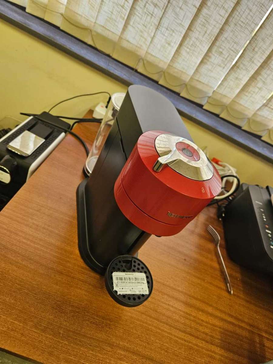 Nespresso Vertuo Red with a lot Capsules