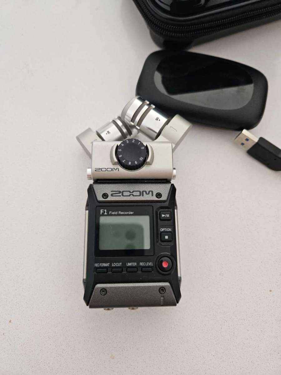 Zoom F1-LP - Field Recorder w/ XY Mic - DEMO Unit