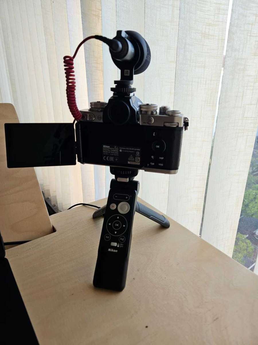 Nikon Z Mirrorless Camera with 16-50mm Lens and Remote, Mic and Tripod ! - DEMO Unit