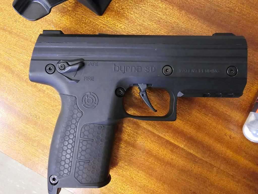 The Byrna SD (Self-Defence) Hand Gun with two holsters and a lot of free Projectiles and gas