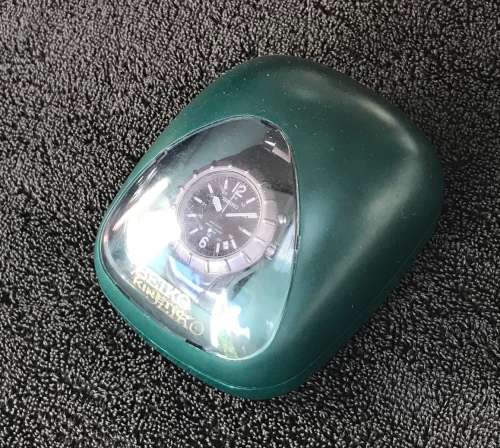 Seiko Kinetic male watch. Stainless Steel.