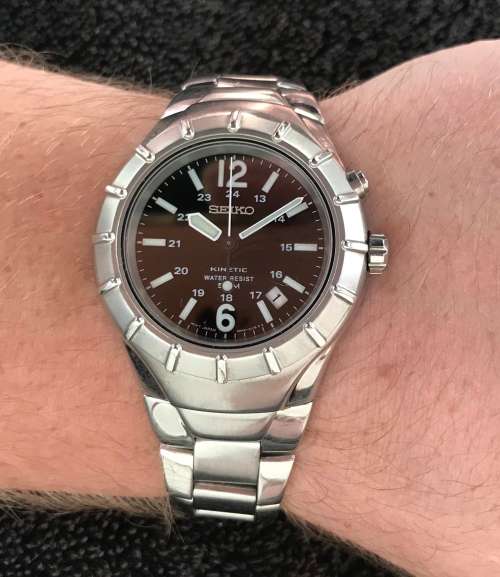 Seiko Kinetic male watch. Stainless Steel.