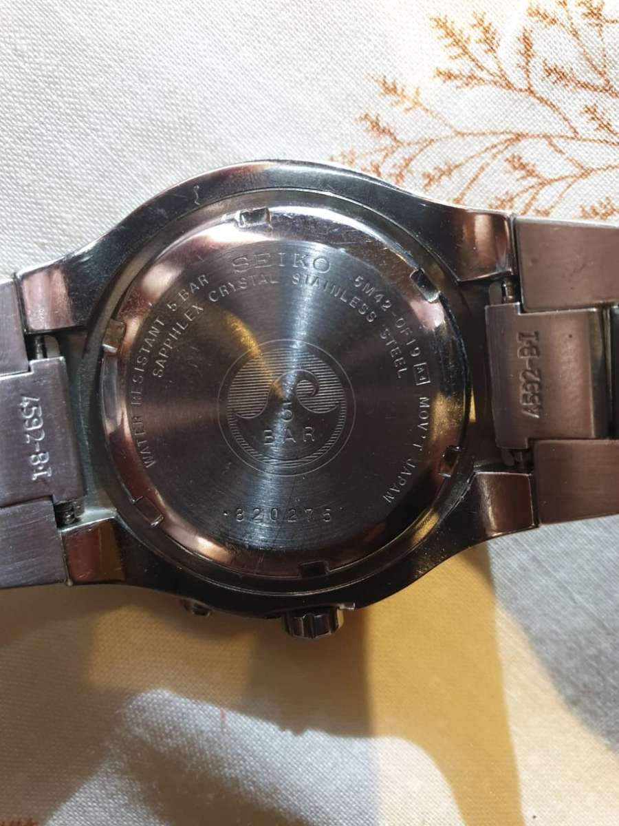 Seiko Kinetic male watch. Stainless Steel.