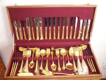 24k  Gold  Plated  Cutlery  Set  in  Wooden  Case - 130  Pieces