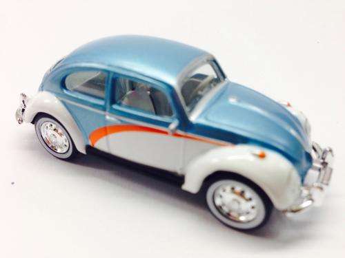 Green Light - Vee Dub's Drive-Inn -  Volkswagen Beetle