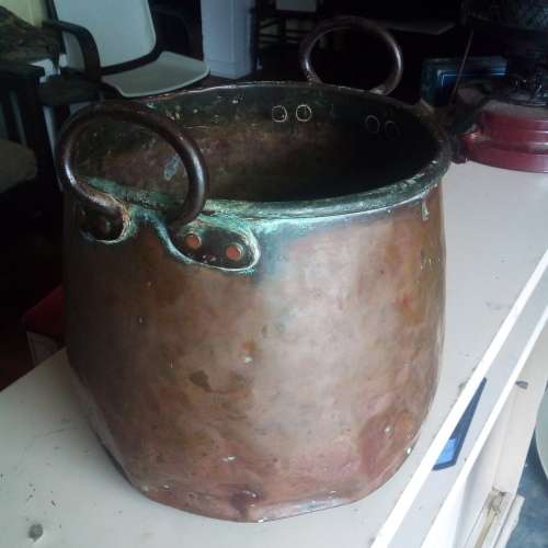 SOUTH AFRICAN RAILWAYS COPPER POT/BUCKET /KETTLE