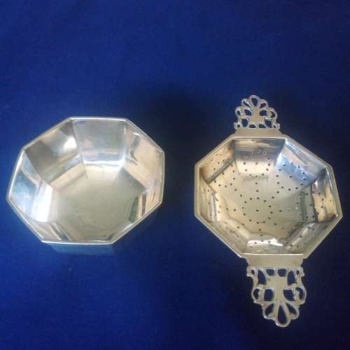 ASPREY HALLMARKED STERLING SILVER TEA STRAINER