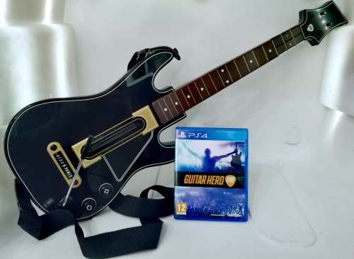 Playstation 4 Guitar Hero Live Bundle + One Game