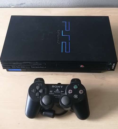 Sony PlayStation 2 Phat + One Controller