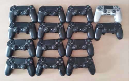 14 PlayStation 4 Controllers for Parts *BROKEN*