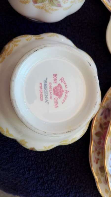 ROYAL ALBERT- TEA FOR TWO!!!