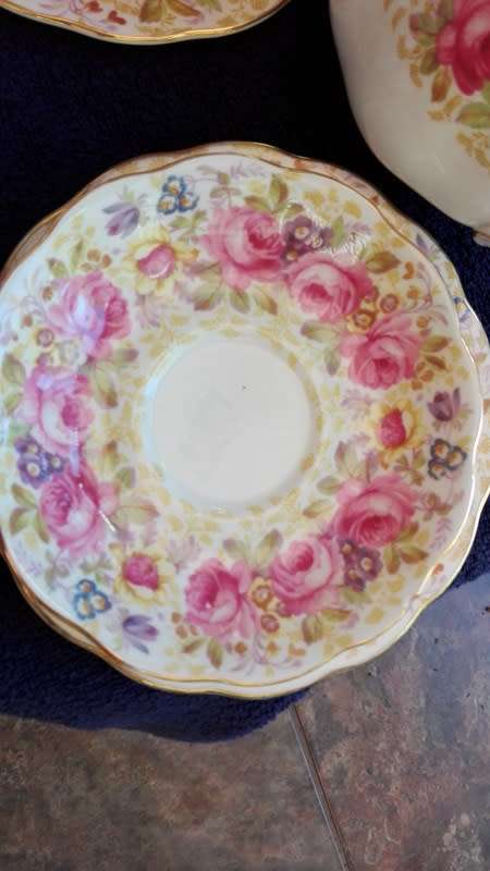 ROYAL ALBERT- TEA FOR TWO!!!