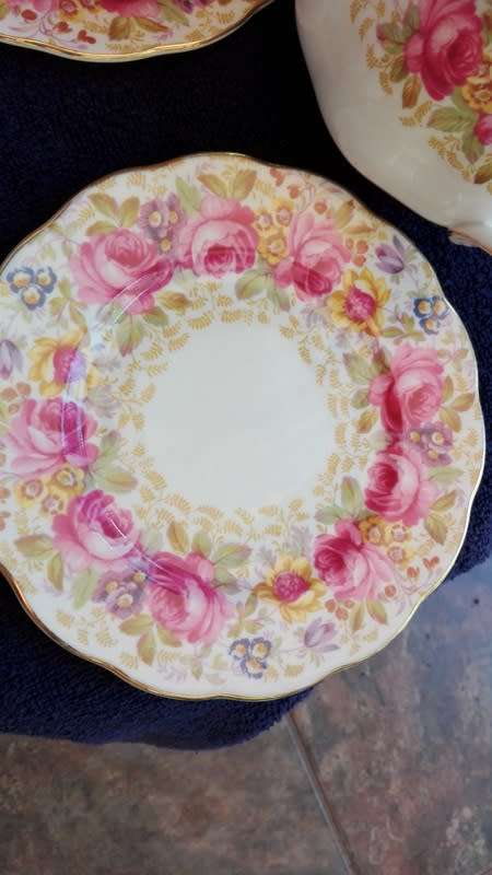 ROYAL ALBERT- TEA FOR TWO!!!