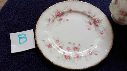 B - PARAGON CHINA - "VICTORIANA ROSE" TRIO!!!