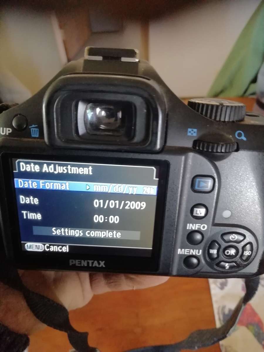 Pentax K-x digital camera. PLEASE READ