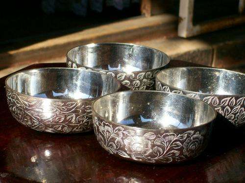 FOUR SILVER PLATED SNACK BOWLS / FINGER BOWLS