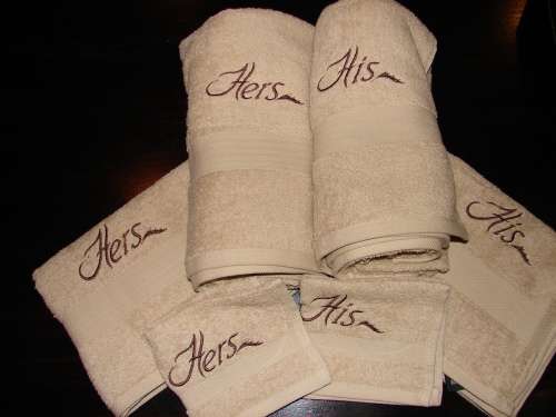 Personalized towel gift set