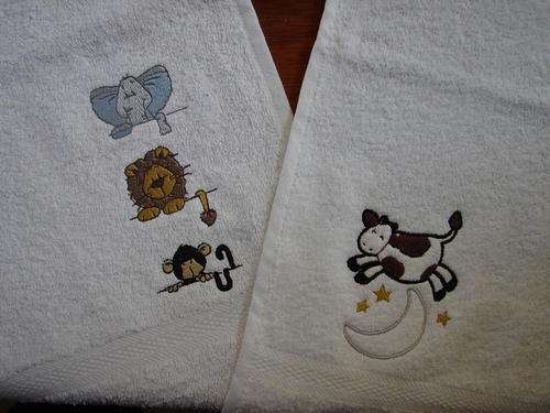 Embroidered Baby's "Spoegdoekie"