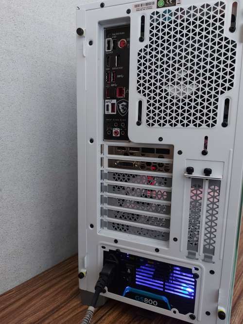 Corsair Ryzen 5 Gaming Pc
