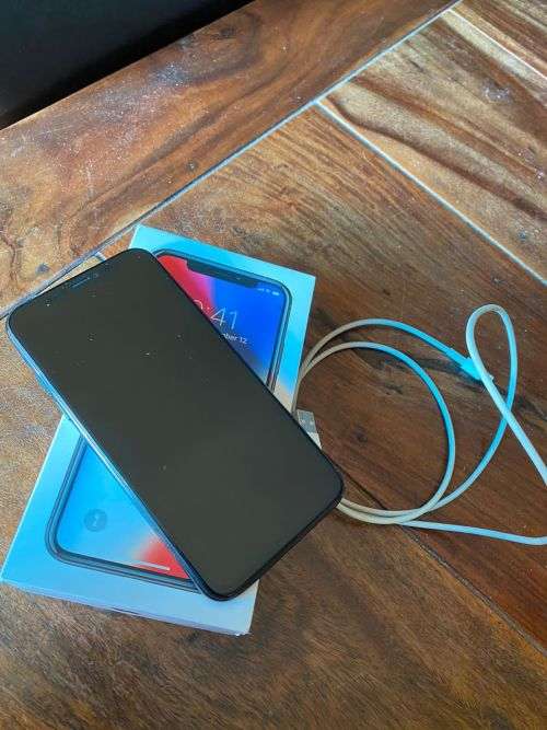 iPhone X 64gb (Pre Owned)