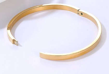 Gorgeous Solid Gold Colour Stainless Steel Bangle in High Quality Jewellery Gift Box