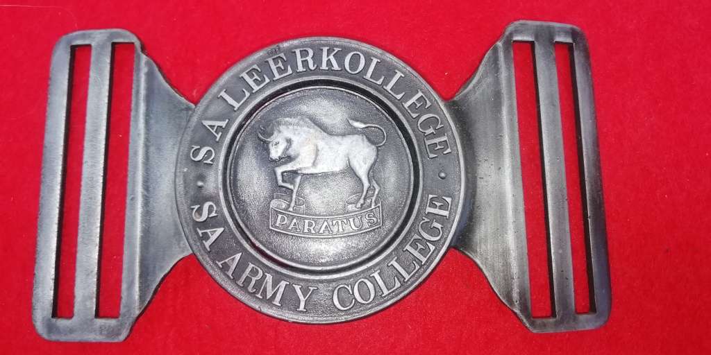 ARMY COLLEGE STABLE BELT BUCKLE