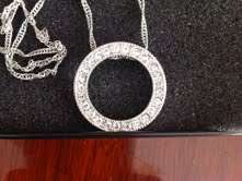 Stunning**Sliver Chain with clear Swarovski crystal**