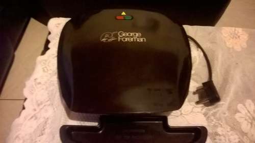 GEORGE FOREMAN GRILL WITH DRIP TRAY