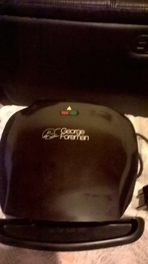 GEORGE FOREMAN GRILL WITH DRIP TRAY