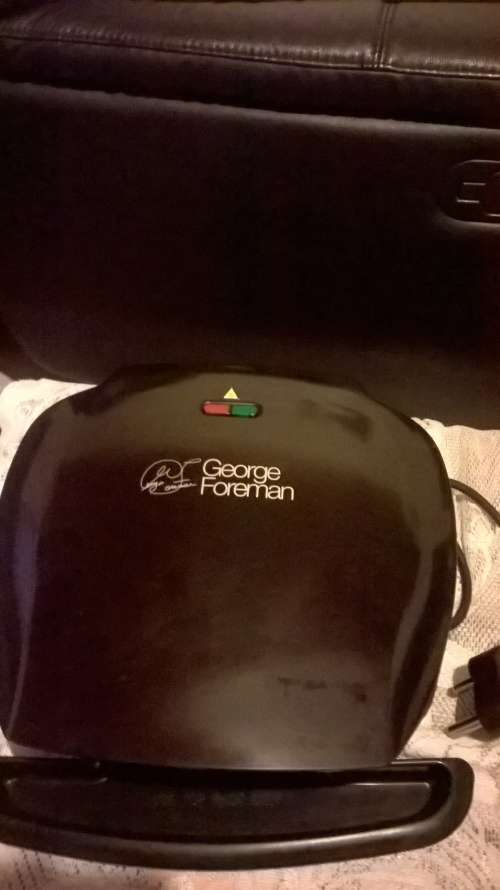 GEORGE FOREMAN GRILL WITH DRIP TRAY