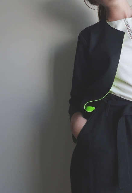Vintage Black bomber jacket with neon lining / retro jacket / short jacket /