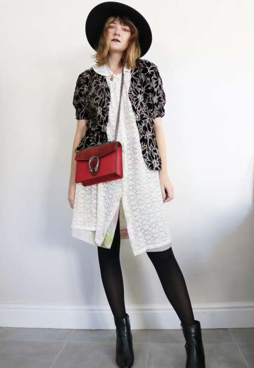 Vintage white lace dress / loose fitting dress / button up dress / size medium