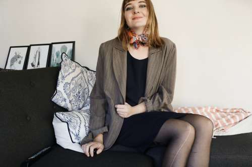 Second hand brown tweed blazer size.