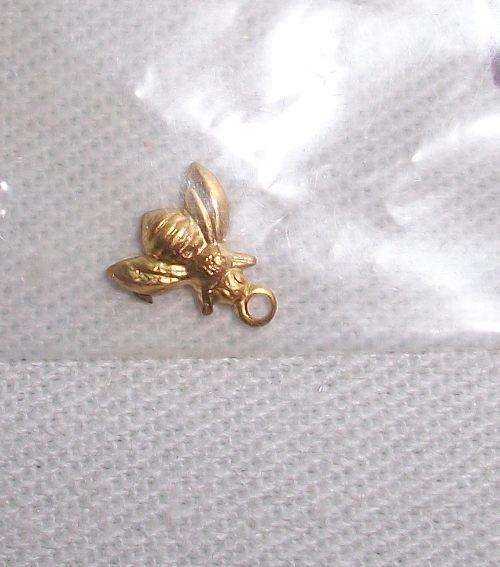 Miniature charms for doll house, embroidery or quilting,- bee