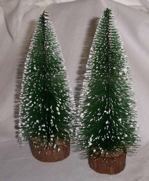 Mini fur trees 16 cm tall.