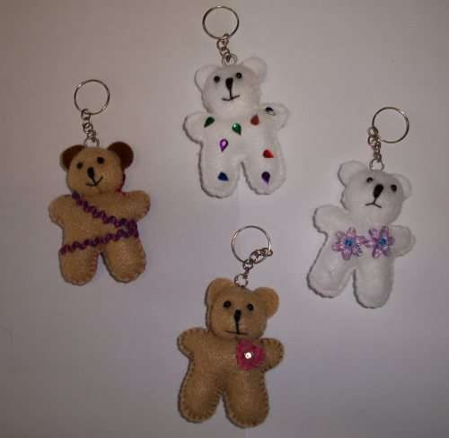tiny felt gift bears