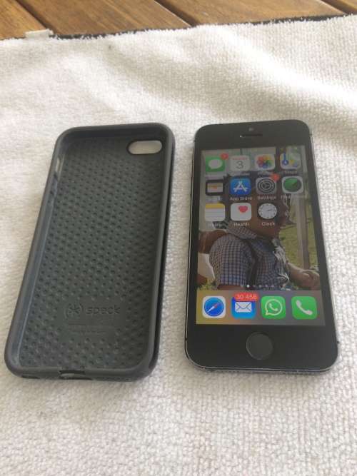 Apple iPhone 5S, Space Grey  16gb  - Please read description