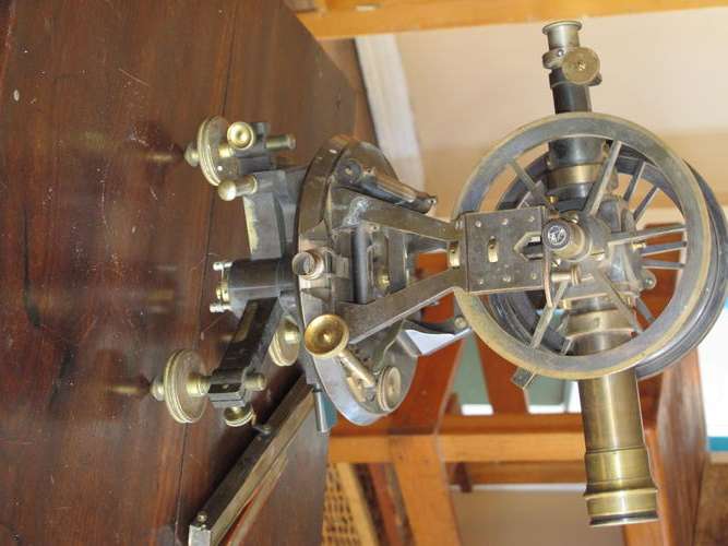 A boxed brass theodolite. Troughton & Simms, London. Circa 1910  Stunning