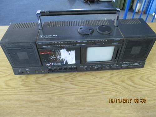 TEDELEX PORTABLE STEREO/TV/CASSETE RECORDER