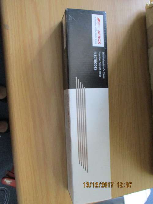 AFROX ELECTRODES STAINLESS STEEL (VALUED AT R1200)