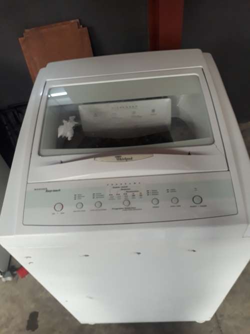 WHIRLPOOL TOP LOADER WASHING MACHINE