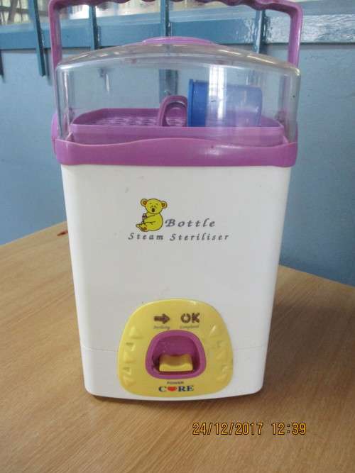 BOTTLE STERILIZER VALUED AT R500